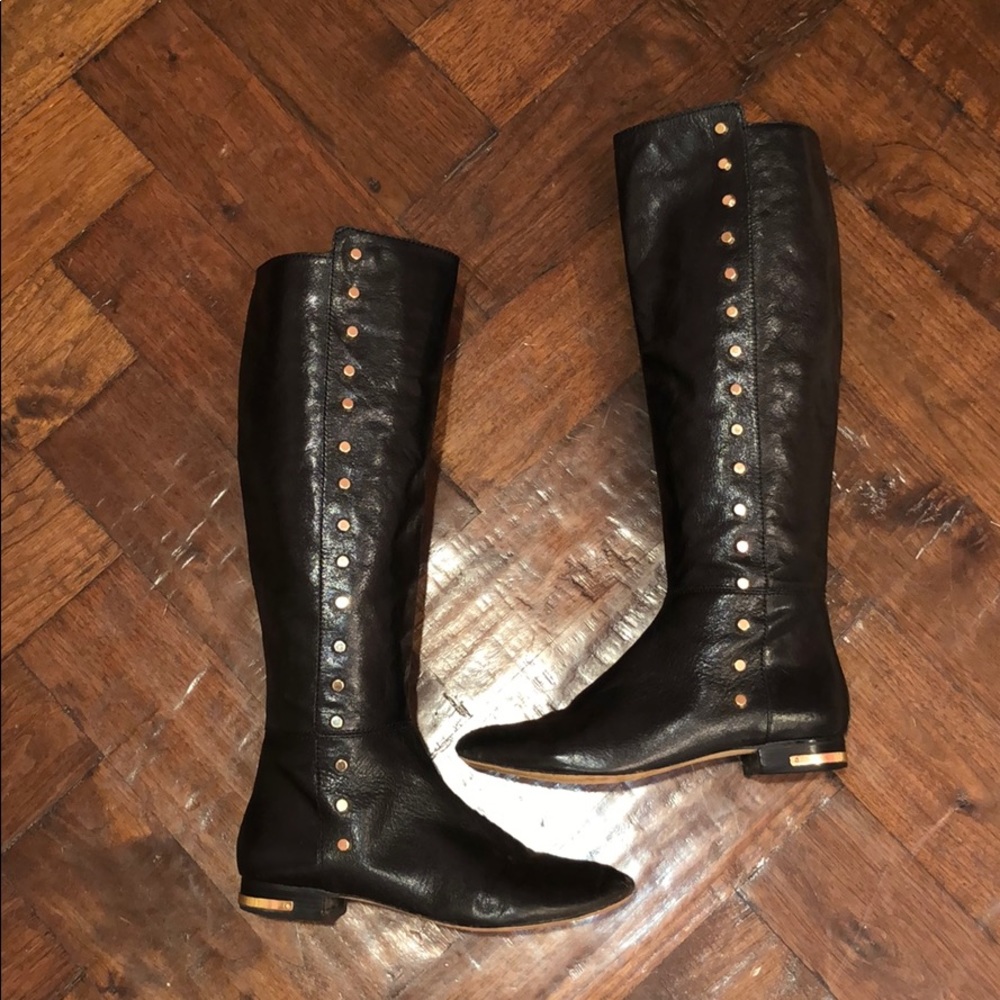 Micheal Kors boots